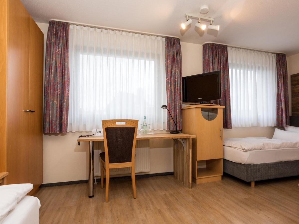 Hotel & Wirtshaus Hansen Bergisch Gladbach Eksteriør billede