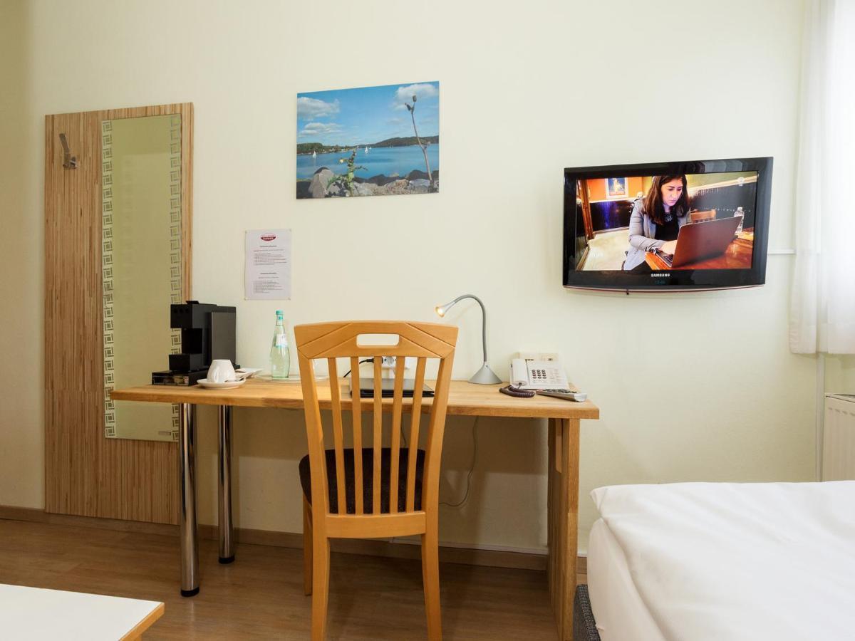 Hotel & Wirtshaus Hansen Bergisch Gladbach Eksteriør billede