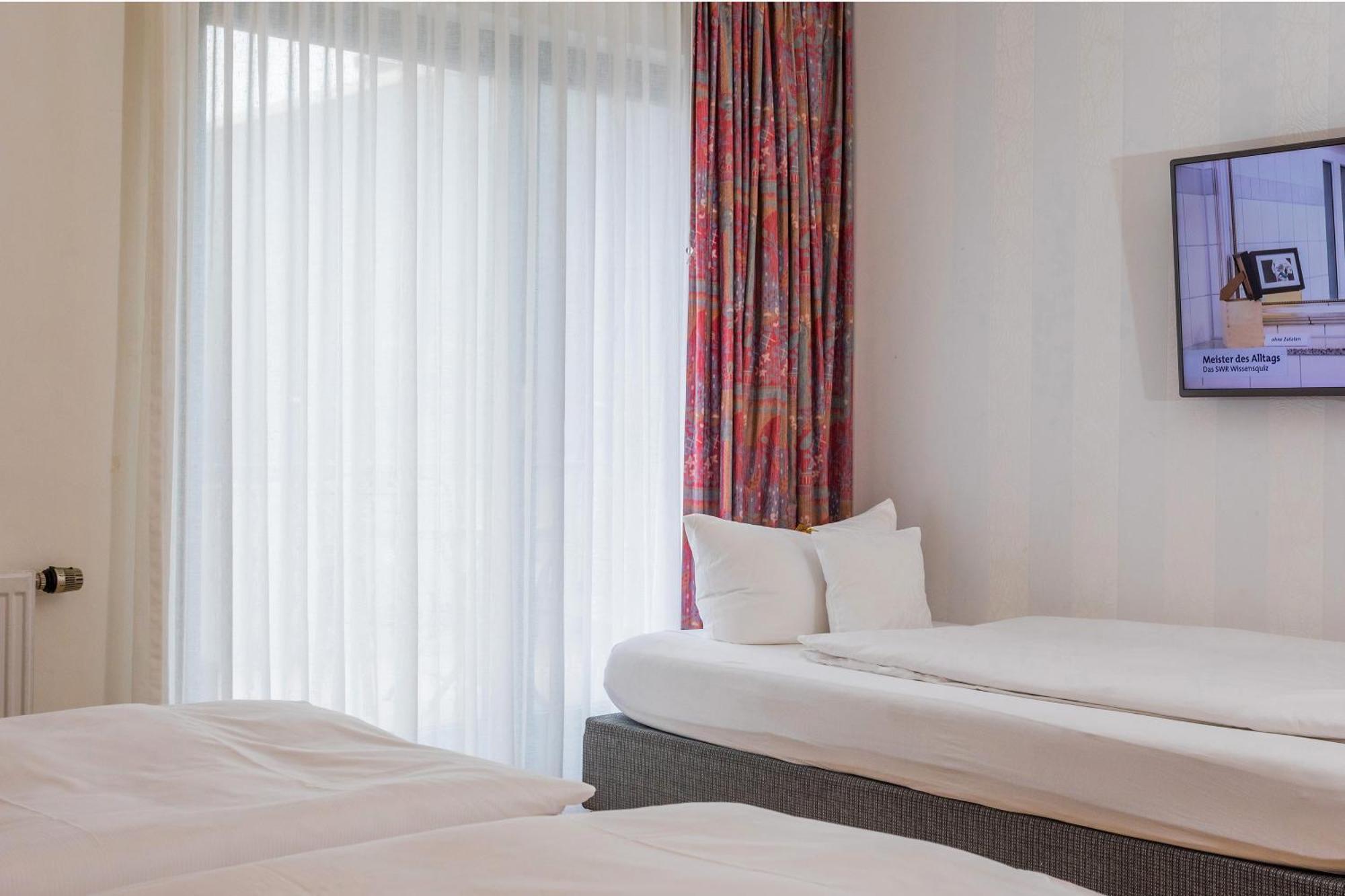 Hotel & Wirtshaus Hansen Bergisch Gladbach Eksteriør billede
