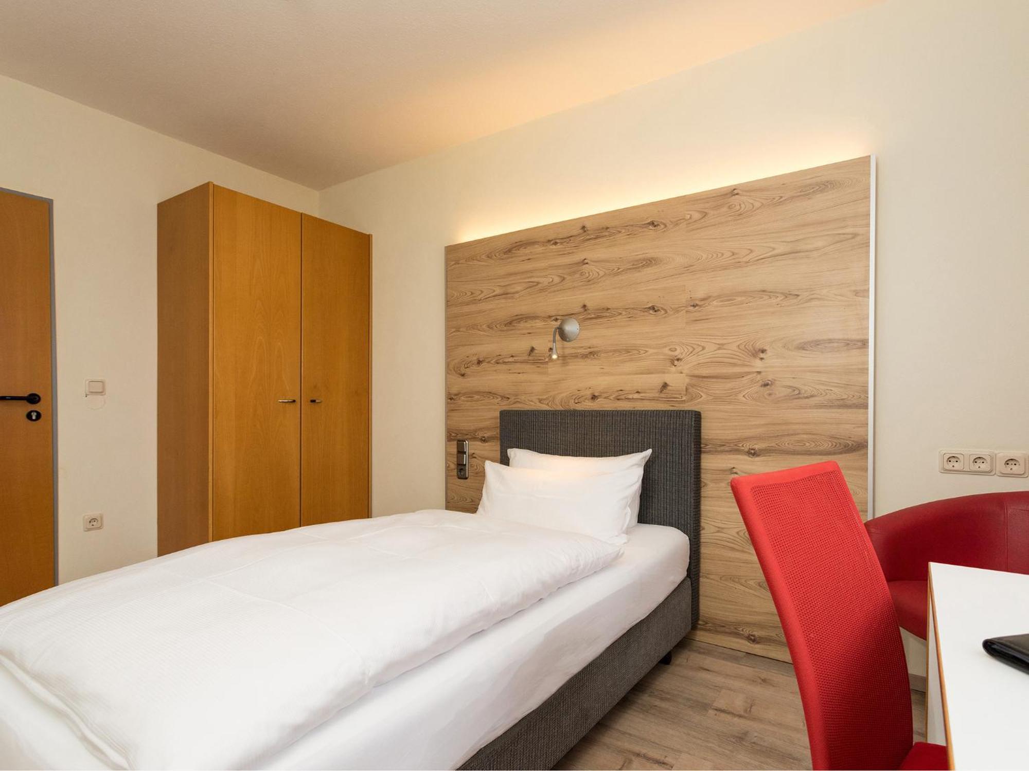 Hotel & Wirtshaus Hansen Bergisch Gladbach Eksteriør billede