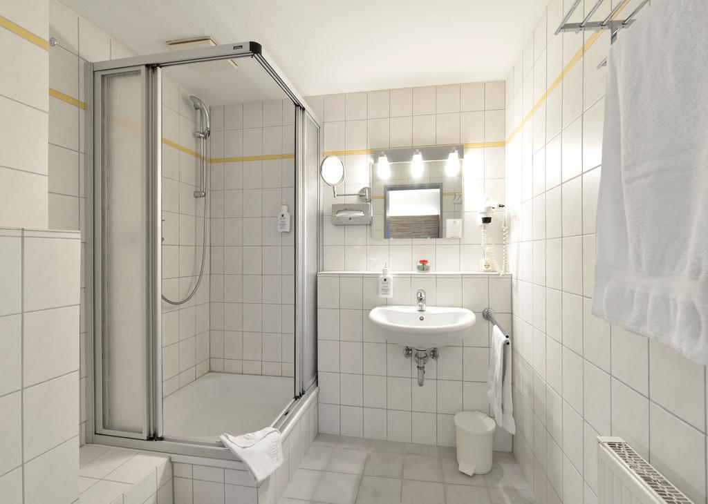 Hotel & Wirtshaus Hansen Bergisch Gladbach Eksteriør billede
